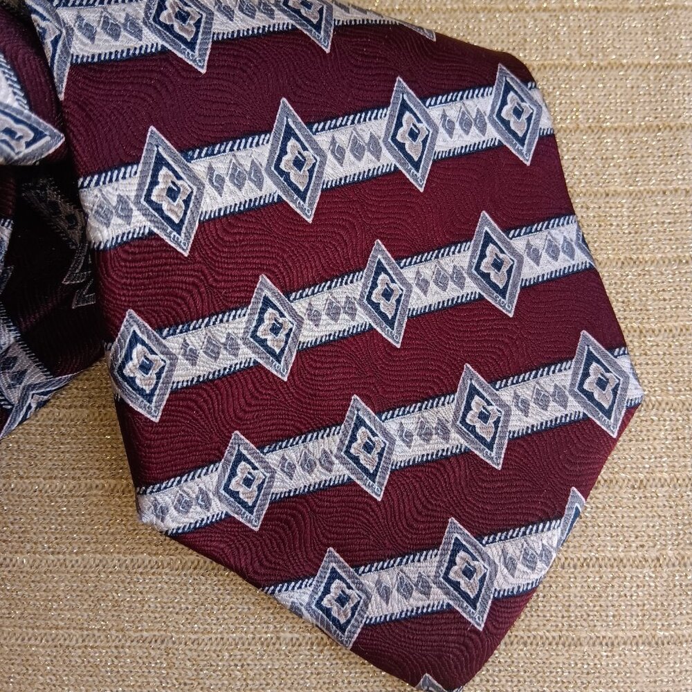 Pierre Cardin Red White Blue Silk Tie men`s made in USA